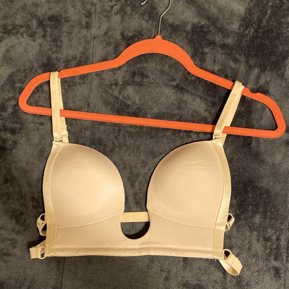 Low Cut Bra